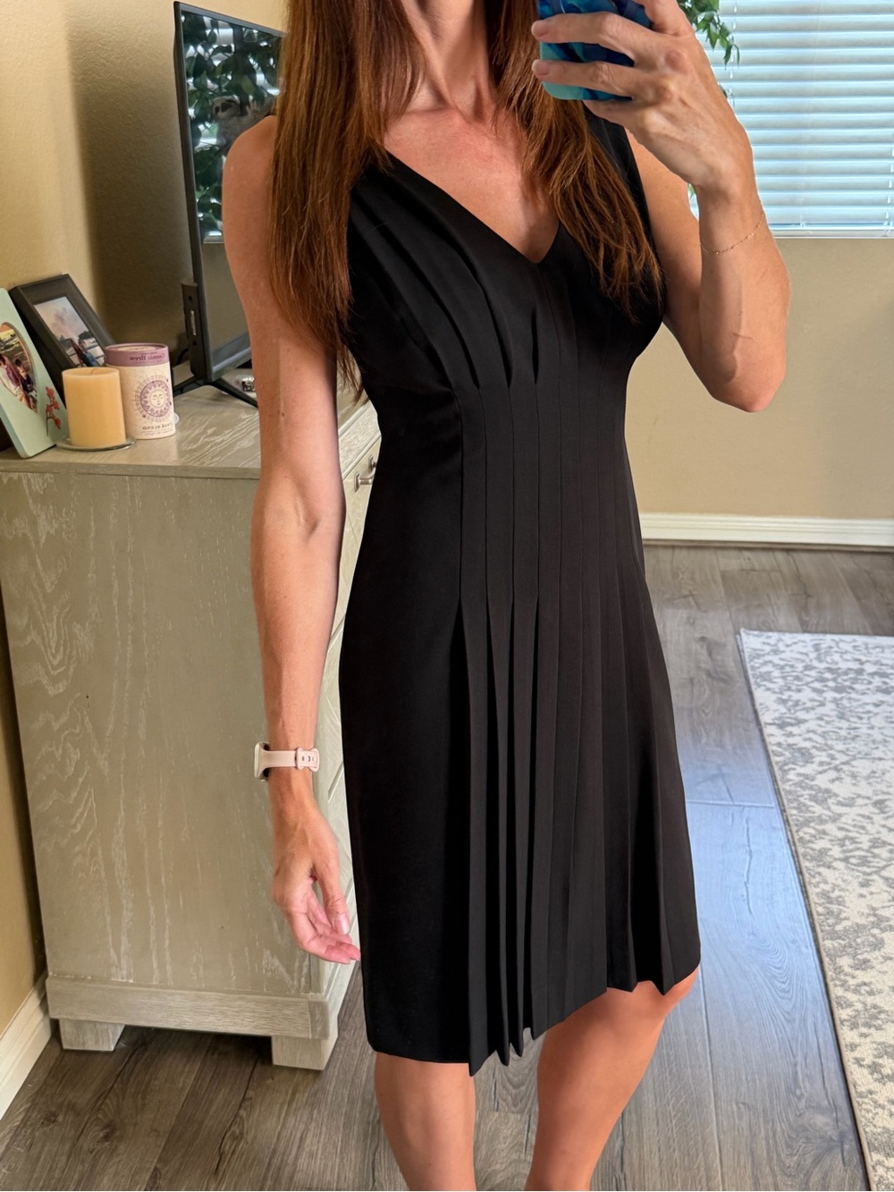Calvin Klein Classic Black V-Neck Pleated Women’s Dress- Size 6 - Picture 4 of 5